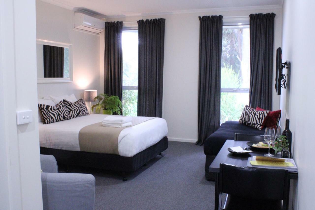 Prom Country Lodge Фостер Экстерьер фото