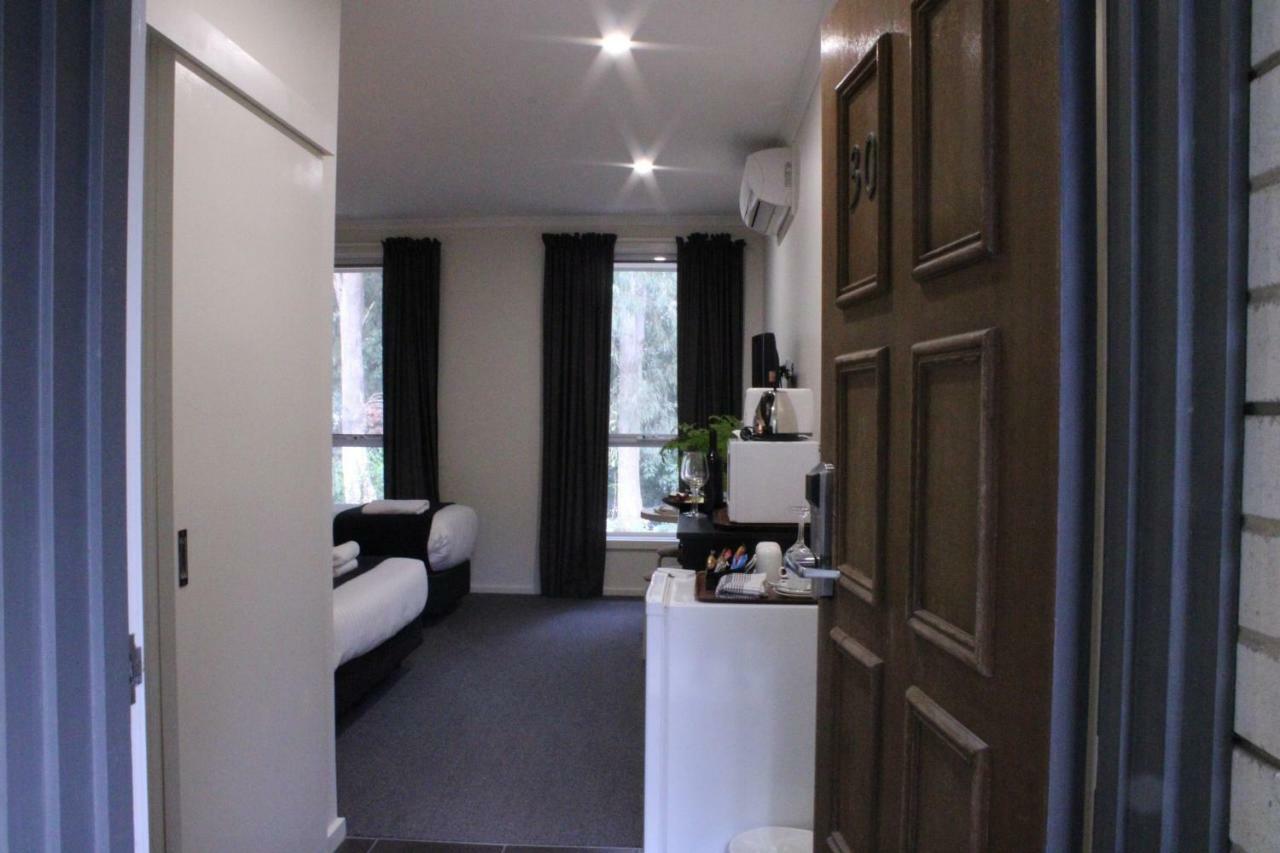 Prom Country Lodge Фостер Экстерьер фото